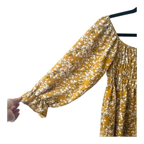 Elloh Golden Yellow Boho Floral Maxi Dress Size Small - Picture 4 of 6